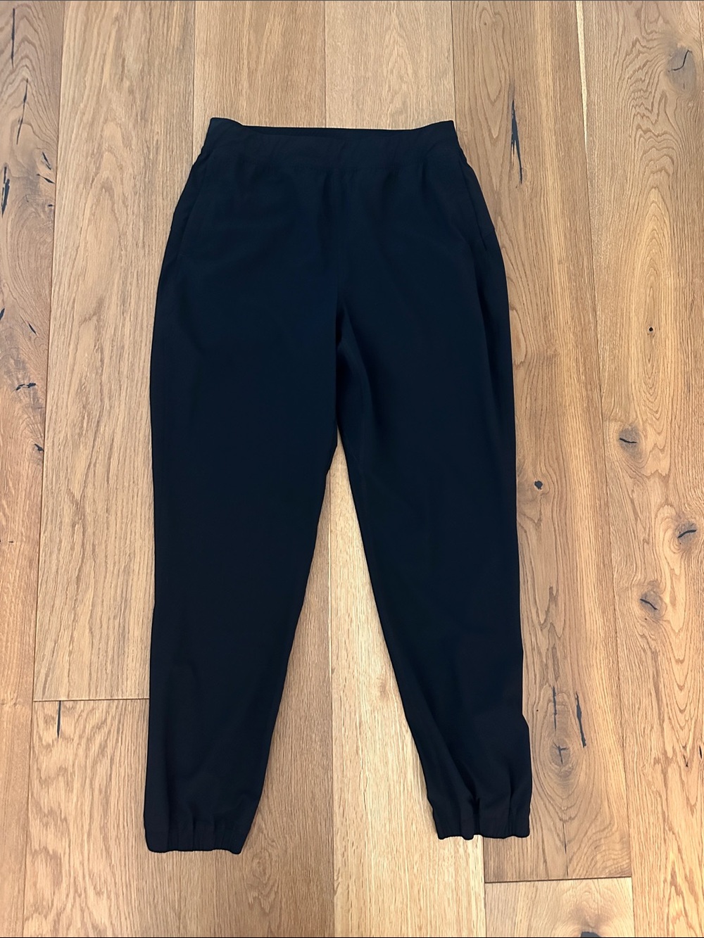 lululemon athletica Black womens  Jogger Pants. Like New, never worn.